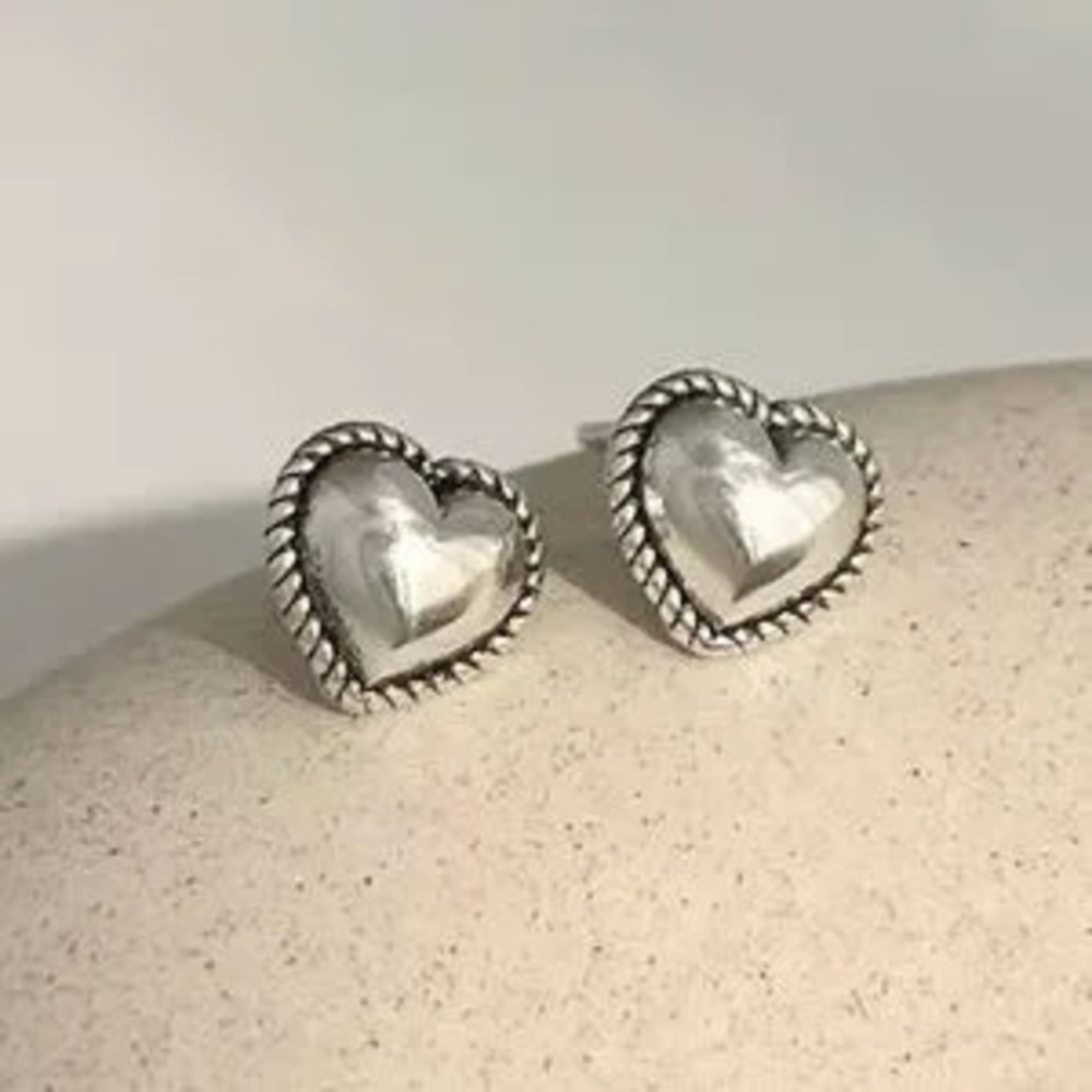 Retro Vintage Silver Heart Stud Earrings
